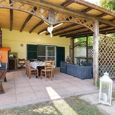 Gloria Villa